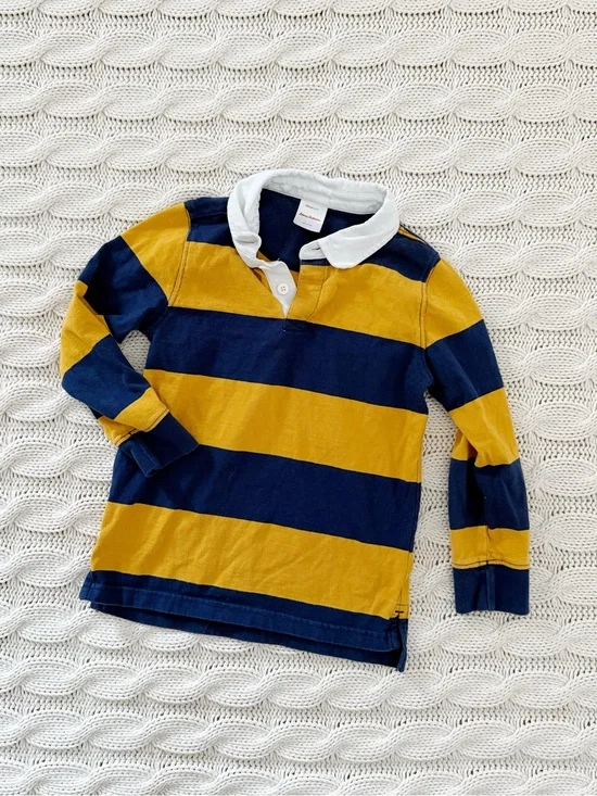 Hanna Andersson White-Collar Rugby Top in Navy & Mustard