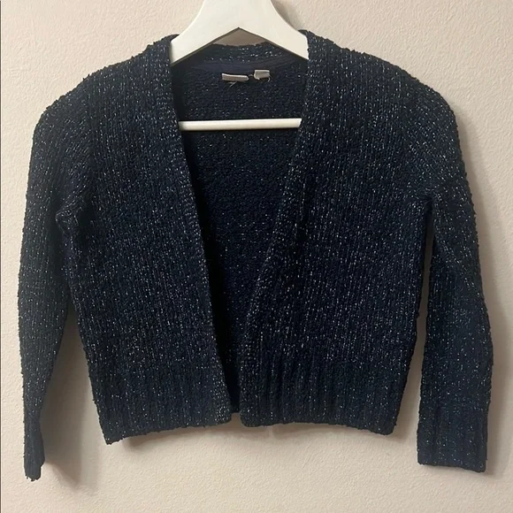 GAP Black Cropped V-Neck Sweater