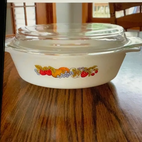 Anchor Hocking Fire King Baking Dish with Lid