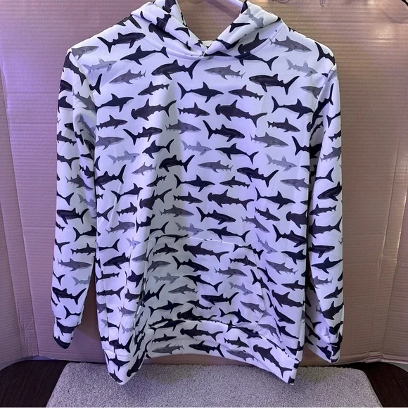 NEW Shark Pattern Lightweight Hoodie Great for Boys and Girls‎ Size XLarge