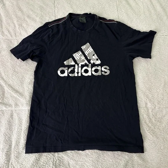 Navy Blue Adidas T Shirt With Camo Pattern Medium