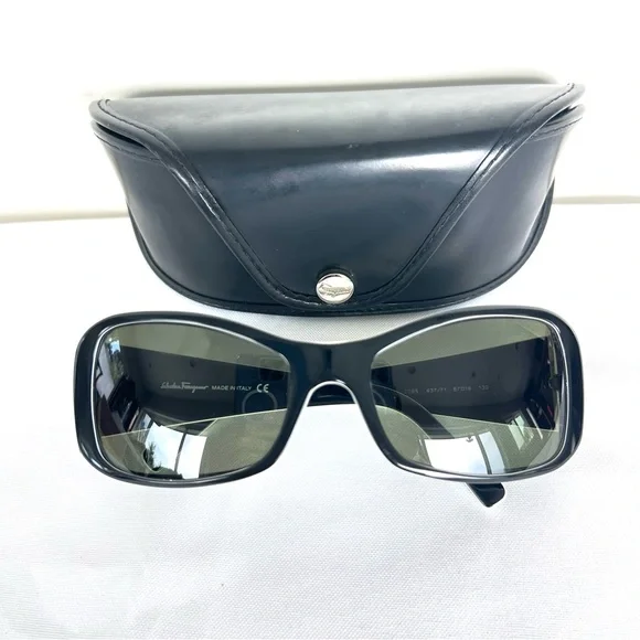SALVATORE FERRAGAMO 2085-437/71 Black Lens Black White Frame Full Rim Sunglasses
