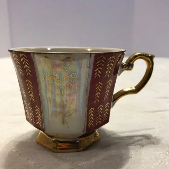 burgundy and‎ ivory gold handle made in Japan Tea cup