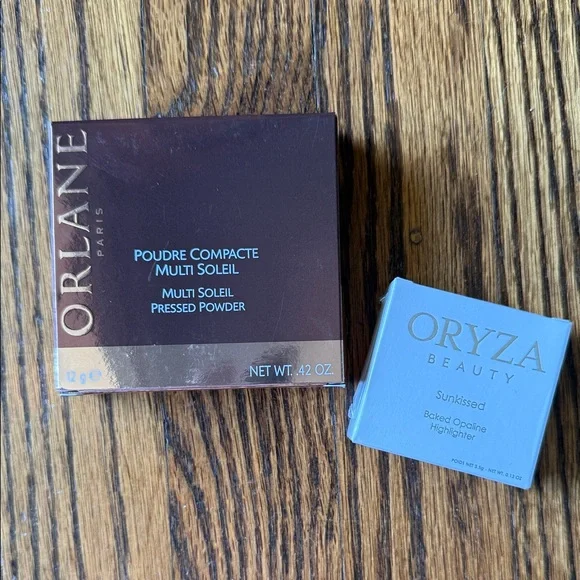 NWT Pressed Powder and Highlighter Bundle