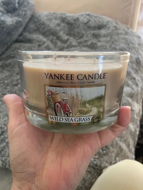 Yankee Candle Wild Sea Grass Jar Candle - Cream and Green Label