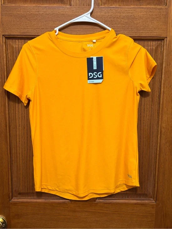 DSG Girls Movement Tee in Gold Heather. Sz L. NWT