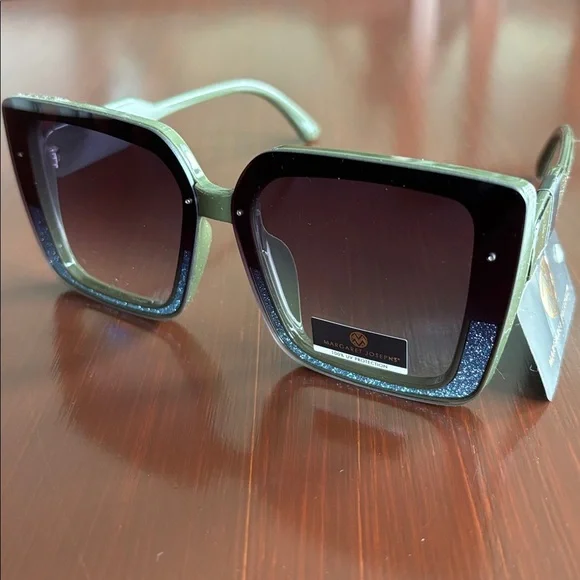 Margaret Josephs 100% UV protect,gradient lens,blue sparkle,green square/round