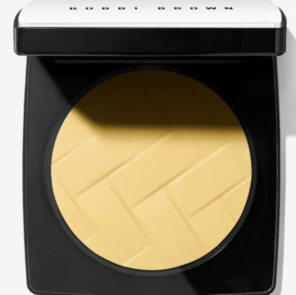 BOBBI BROWN Yellow Vitamin Enriched Pressed Powder