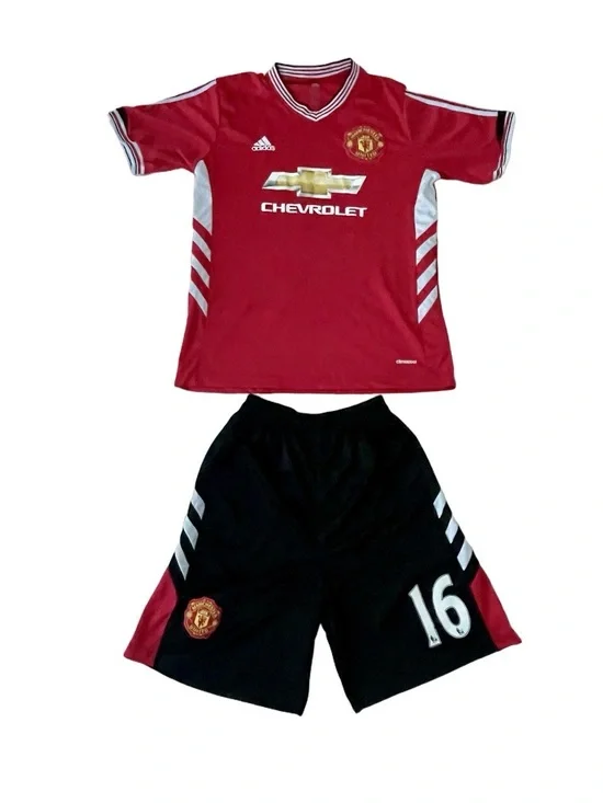 adidas Manchester United Carrick #16 Soccer Jersey & Shorts Set Men’s Size L
