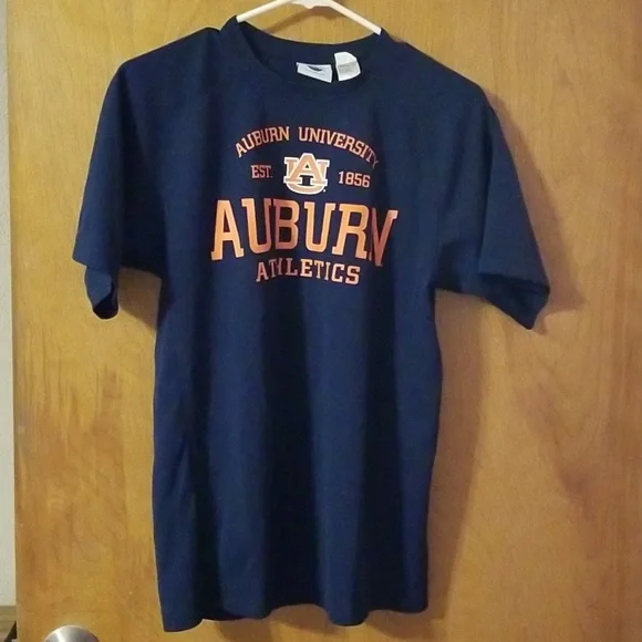 Auburn Tshirt Size XL Juniors 14/16: A