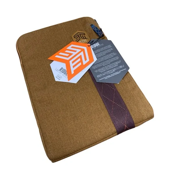 STM Australia‎ HT1063 Brown Ridge Laptop Sleeve designed for 11-12