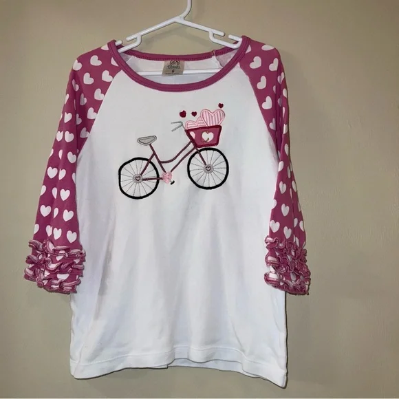 C Monogram Valentine's Day Heart Bicycle Raglan Top