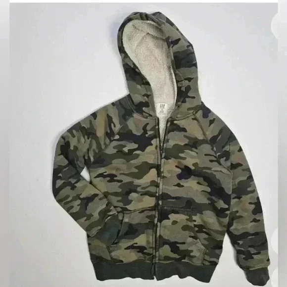 Kid’s Gap camo hoodie, sherpa lined, size M,