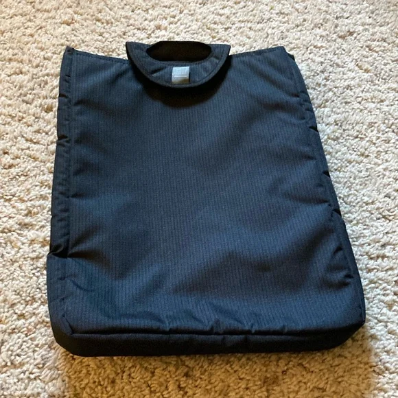Black Padded Computer Laptop Travel Sleeve with Handles is New Without Tags NWOT
