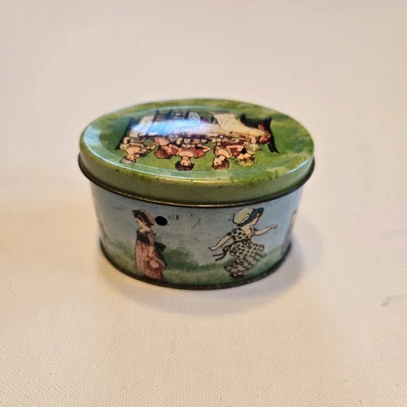 Vintage Shackman 1976 Ladies Picnic Oval Tea Tin and Lid