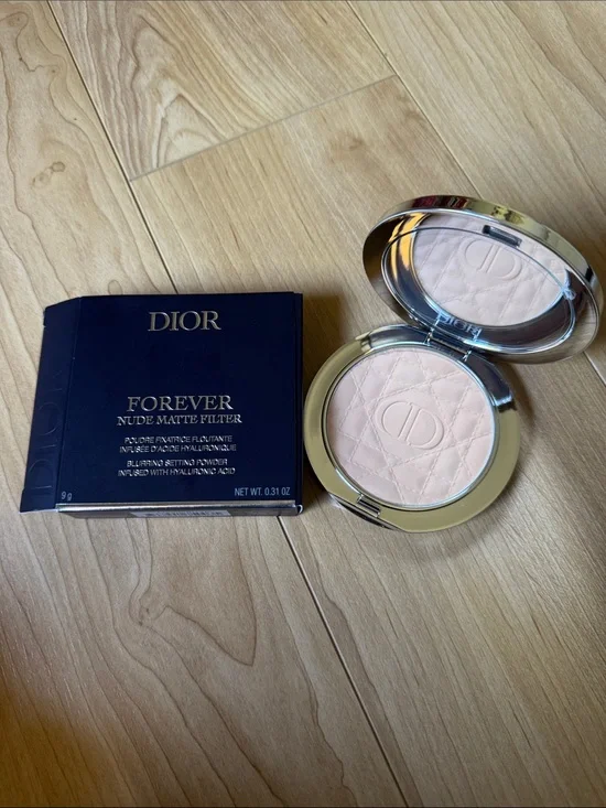 Dior Forever Nude Matte Filter Pressed Powder 02 Light