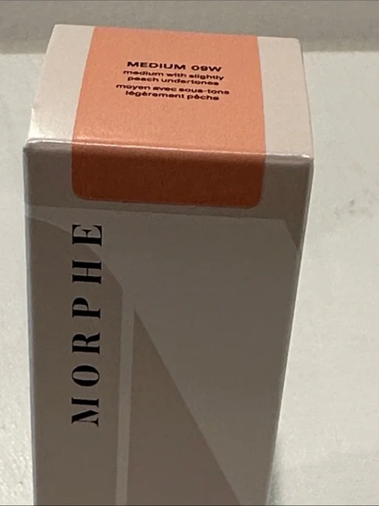 Morphe Lightform Extended Hydration Foundation Medium w/Slightly Peach Undertone