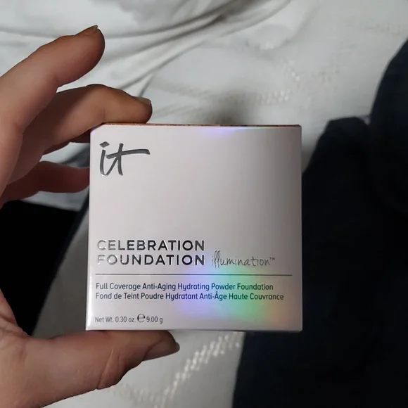 🍬⭐It Cosmetics Celebration Rich Foundation
