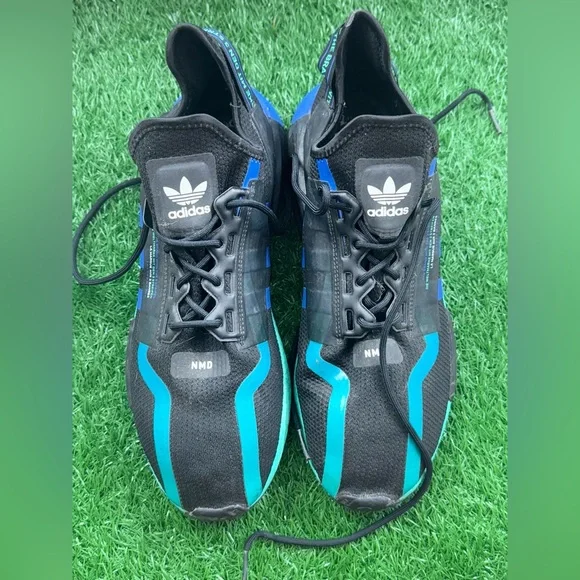 adidas NMD R1 V2 Gradient Size 14‎