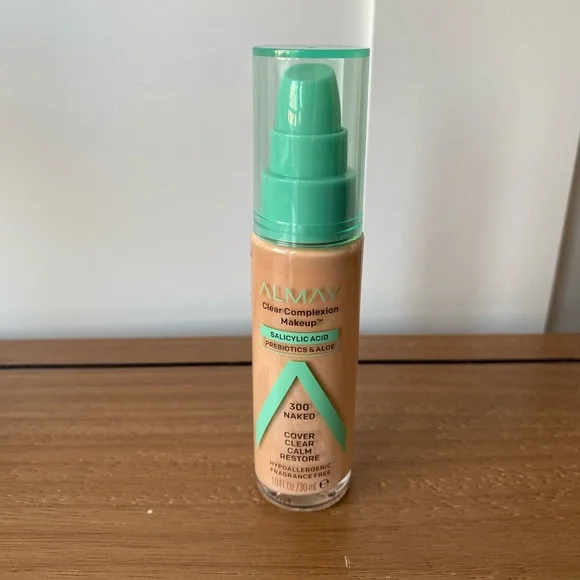 NEW Almay Clear Complexion Makeup Foundation - 300 Naked (Beige)