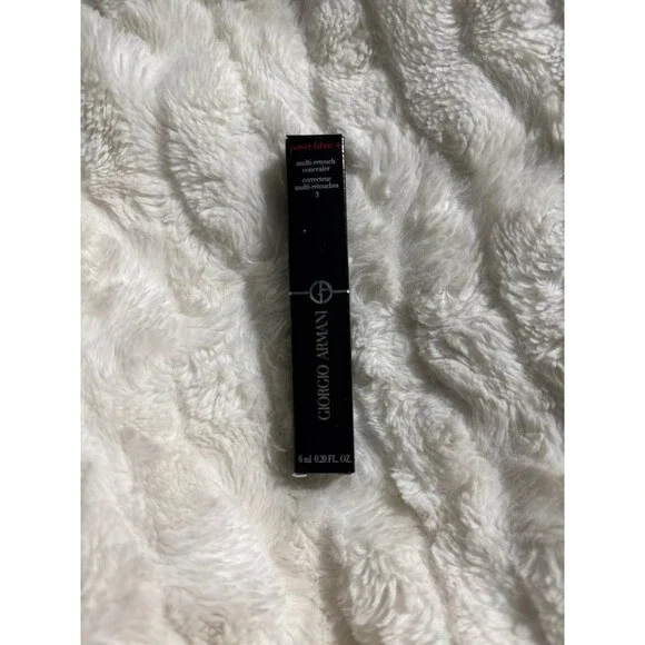 Armani Power Fabric+ Longwear Liquid Matte Concealer