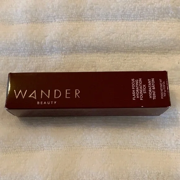 Wander Beauty Flash Focus Foundation. Color-Tan.​​​​​​​​​​​​​​​​​​​