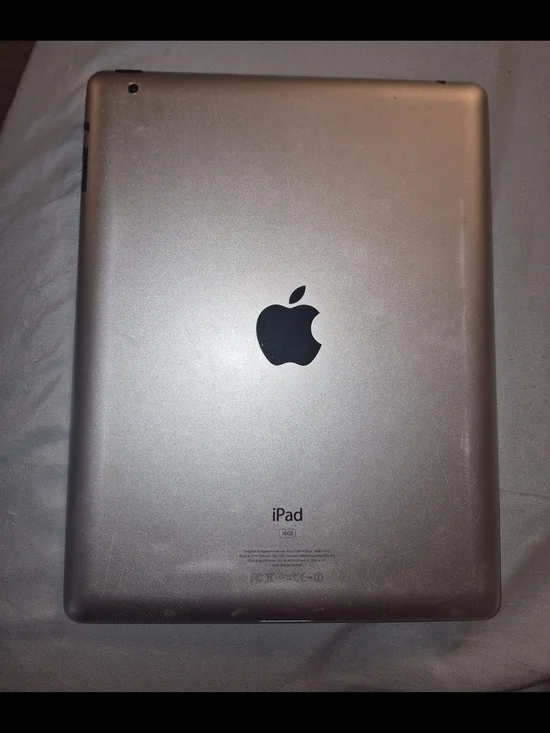 IPad 2nd Gen 16gb With Charger.