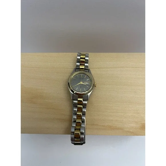 Citizen Watch Co. Womans Wristwatch GH-4-W