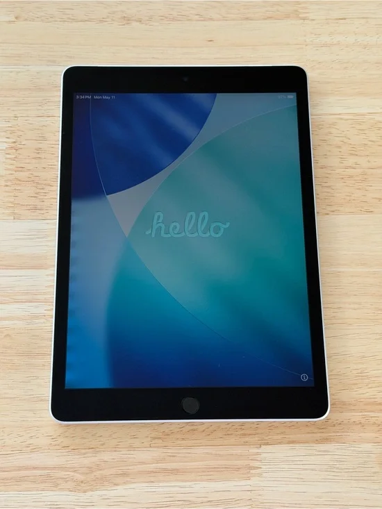 Apple iPad Black Front Silver Edge Tablet