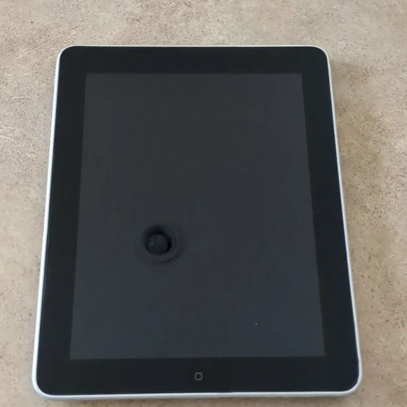 Apple Ipad 1st Generation, No Camera Model A1219