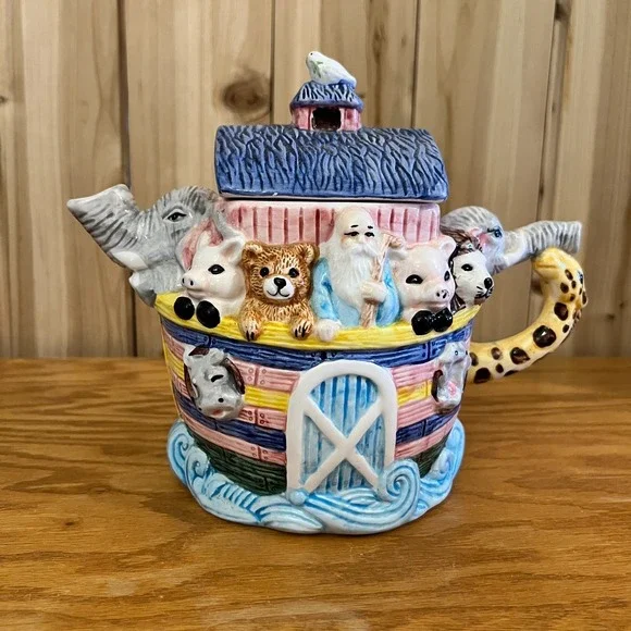 Noah's‎ Ark Animal Teapot Ceramic Collectible Nautical Farmhouse Jay Imports VTG