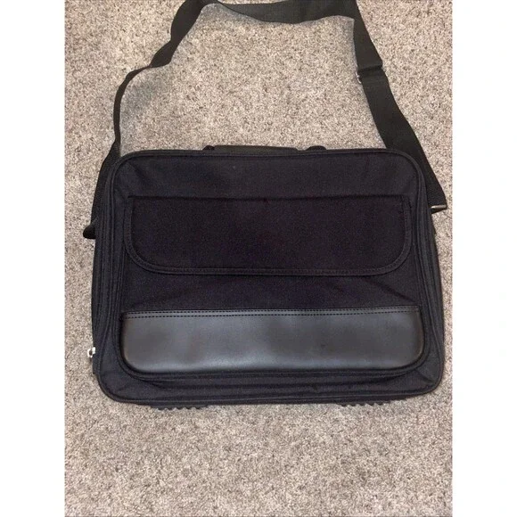 INIT Laptop Computer Shoulder Bag Black 12”x15” Shoulder Strap Black