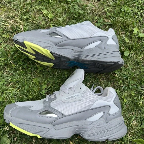 Adidas Torsion gray‎ Men's us Size 10 Lace-up Shoes