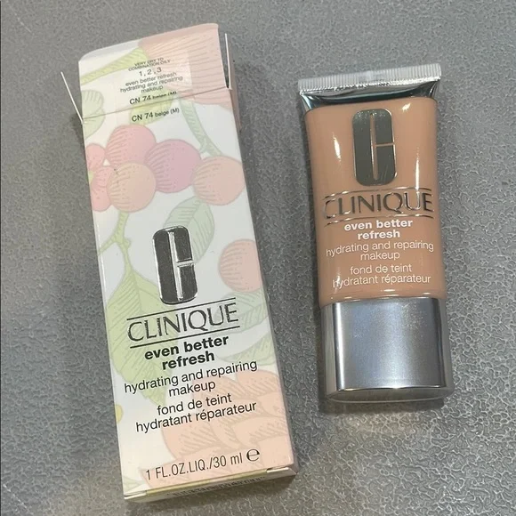 Clinique Even Better Refresh Hydrating and Repairing Makeup - Cream