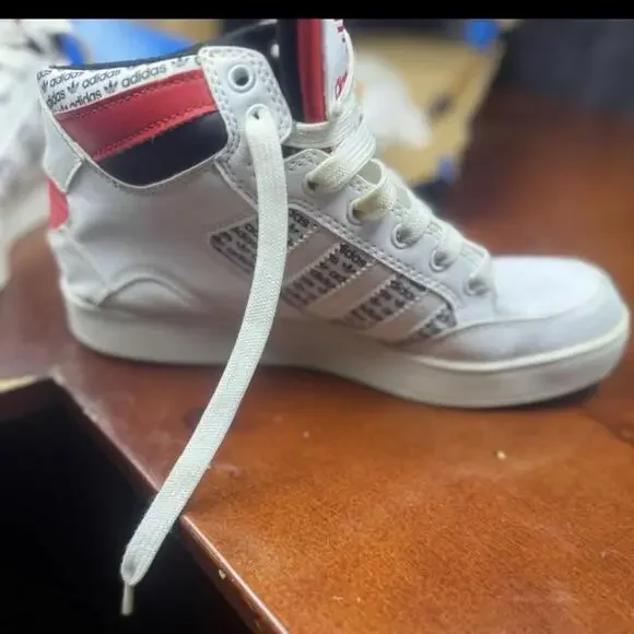 Adidas size‎ 5 1/2