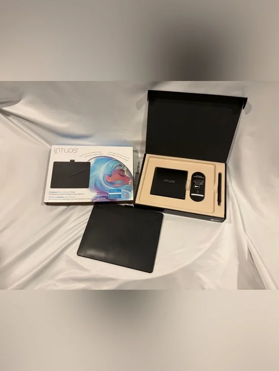 Intuos Wireless Drawing Tablet w/ Stylus & WiFi Module