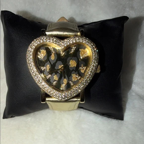 Guess Gold Heart Women's Watch with Sparkling Accents
