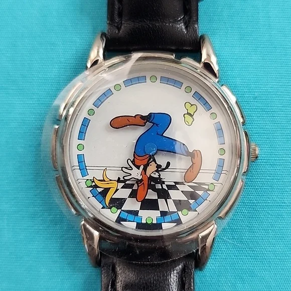 BNIB Rare Vintage Disney Goofy Slipping on a Banana Watch