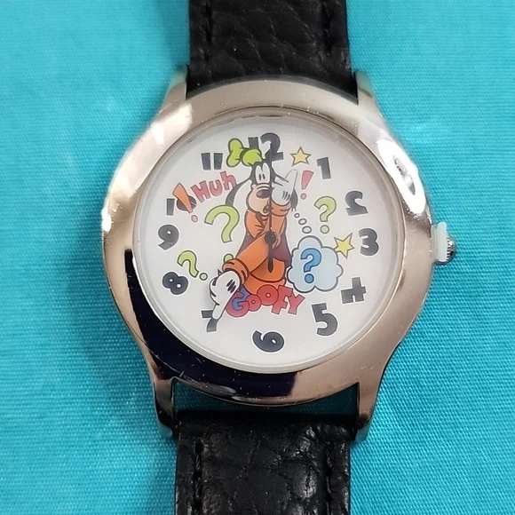 BNIB Rare Disney Vintage Goofy Watch