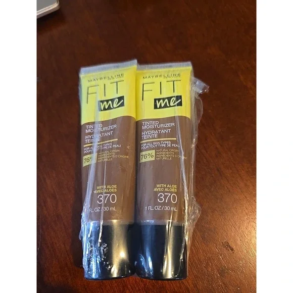 Lot Of 2 Maybelline New York Fit Me Tinted Moisturizer With Aloe‎ Shade 370