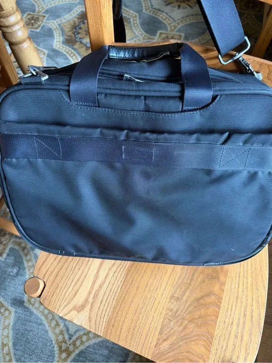 Ohio Men's Black Nylon Laptop/Messenger/Briefcase/Business Bag