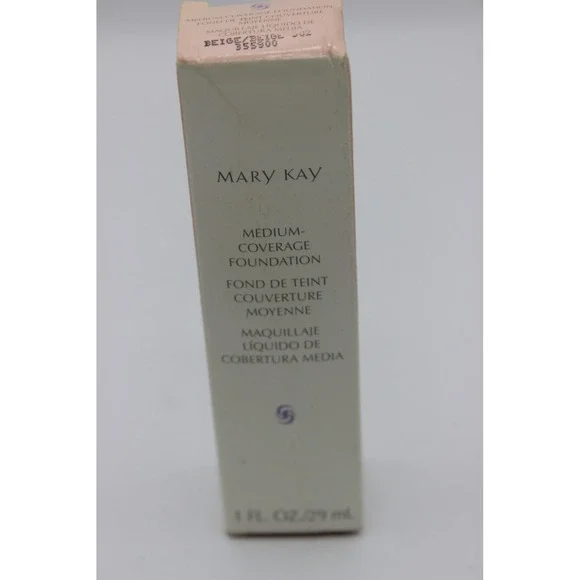 Mary Kay Medium-Coverage Foundation Beige 302 Liquid Makeup 1 fl oz 355900 New
