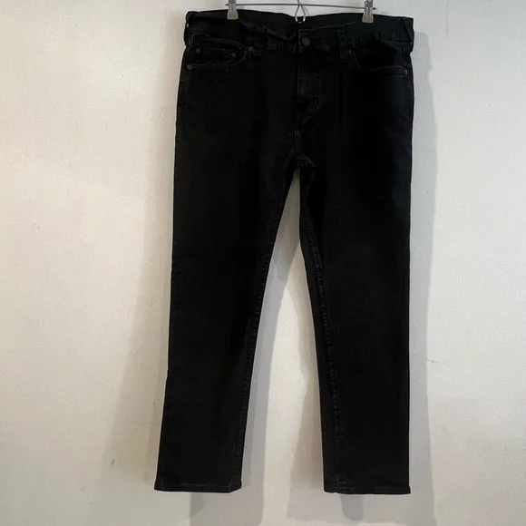 TRUE RELIGION • JEANS Men • Size 38”• style relaxed color black