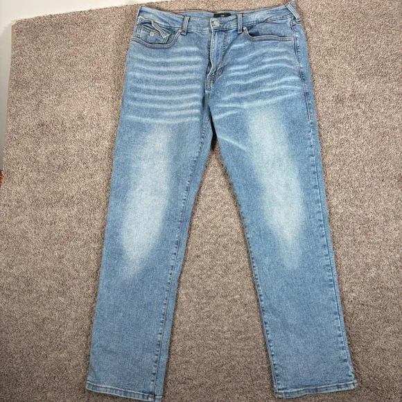 True Religion Geno Relaxed Slim Light Wash Jeans Mens 36x31 Flap Pocket