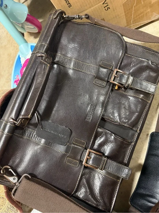 Kenneth Cole Reaction Brown Leather Laptop Business Messenger Bag Briefcase 16