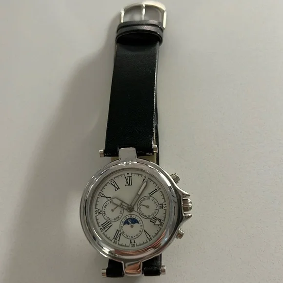 Vintage 90s Big Face Watch Silver Bezel Black Leather Band Roman Numerals