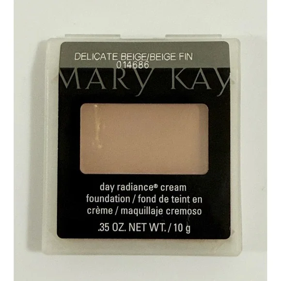 Mary Kay Cream Foundation Women .35 oz Delicate Beige Day Radiance 014686