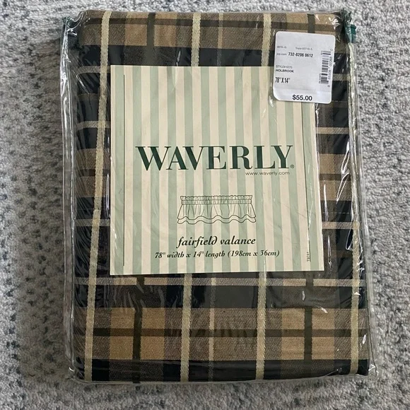 Waverly Fairfield Valance in Black and Gold  Plaid