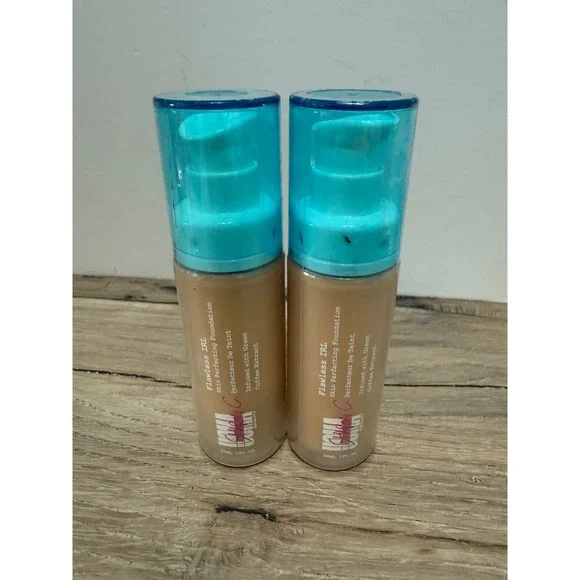 2x Uoma by Sharon C Flawless IRL Skin Perfecting Foundation