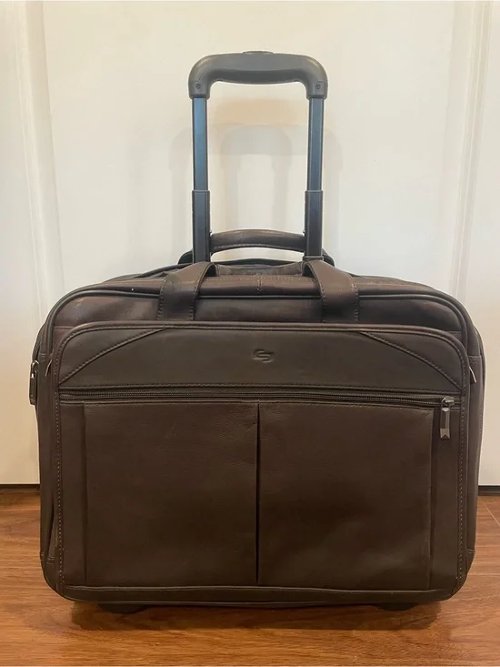*Like New* Solo Brown Leather Rolling Laptop Briefcase - Professional Travel Bag